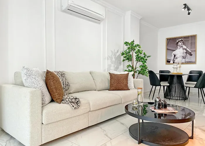 The Encino - Luxury Seaside Suite